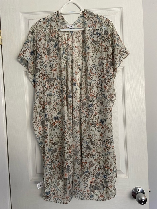 Ardene Other - Ardene Floral Sheer Kimono in Cream with Blue and Rust Accents